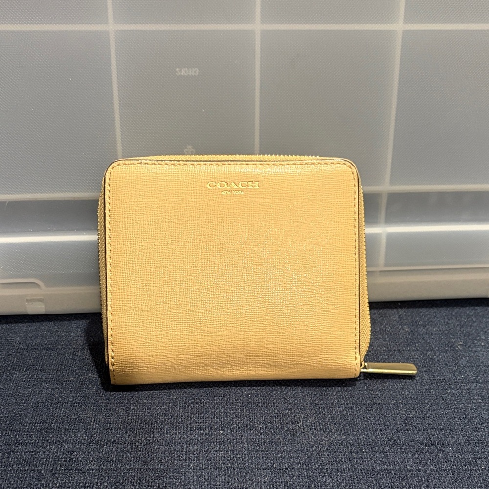 COACH Leather Zip Wallet